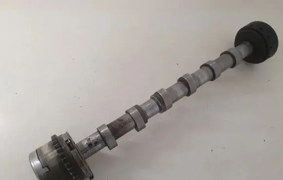 Mercedes-Benz GLE (W166 - C292) Camshaft A2760501800 A2760510139