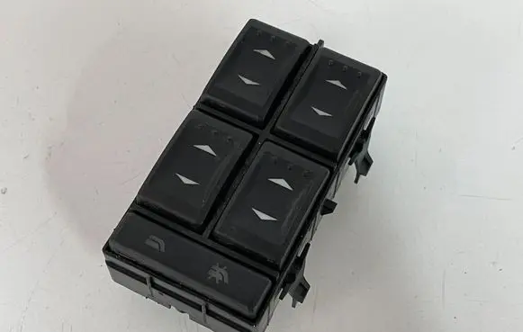 Ford Mondeo Mk III Electric window control switch 1S7T14A132BD