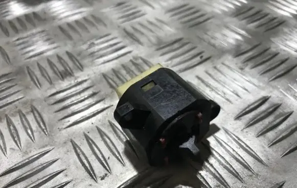 Mazda 626 Wing mirror switch