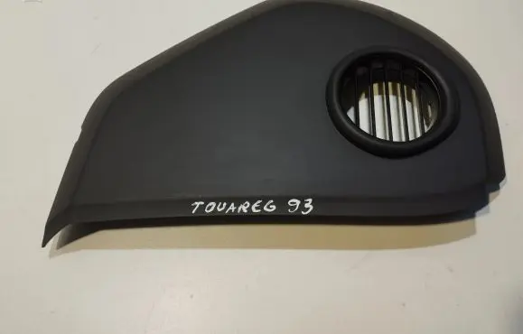 Volkswagen Touareg I Dashboard side end trim 7L6857176G