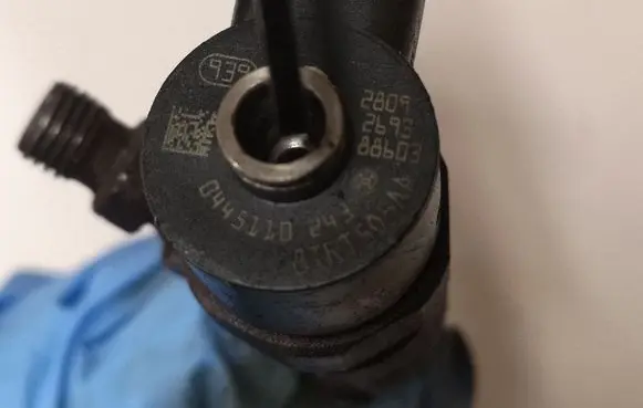 Alfa Romeo 159 Fuel injector 0445110243