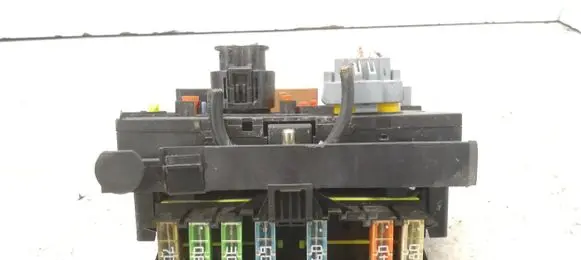 Citroen C3 Fuse module 9664055480