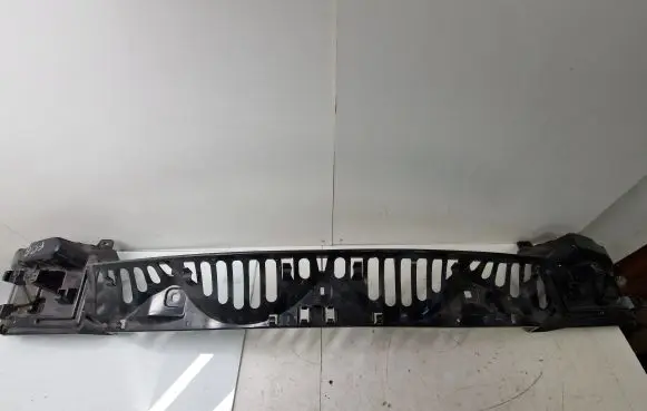 BMW 6 F06 Gran coupe Rear bumper mounting bracket 7223161