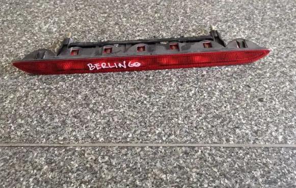 Citroen Berlingo Third/center stoplight
