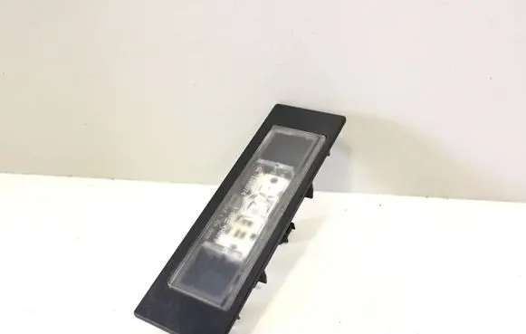BMW 1 F20 F21 Number plate light 7193294