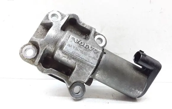Volvo XC90 Camshaft vanos timing valve 8670421