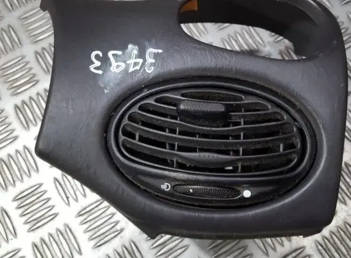 Ford Focus Dashboard side air vent grill/cover trim 98ABA04290 98AB-A04290
