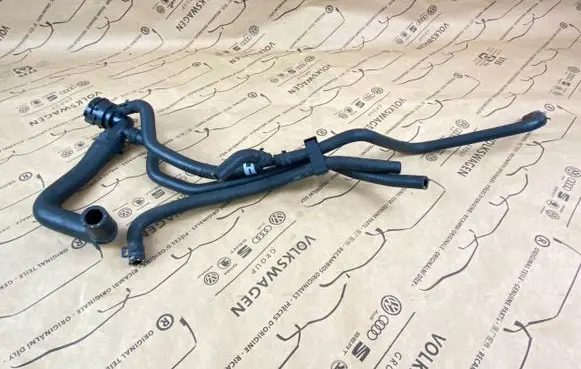 Volkswagen Tiguan Engine coolant pipe/hose 5N0122101BC