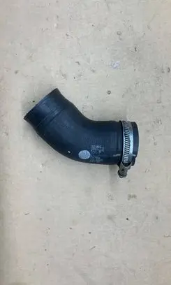 Volkswagen Golf VII Intercooler hose/pipe 04L145828D 6583RRR