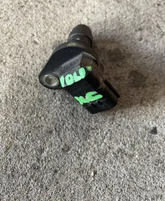Volvo XC90 Camshaft position sensor 30713370
