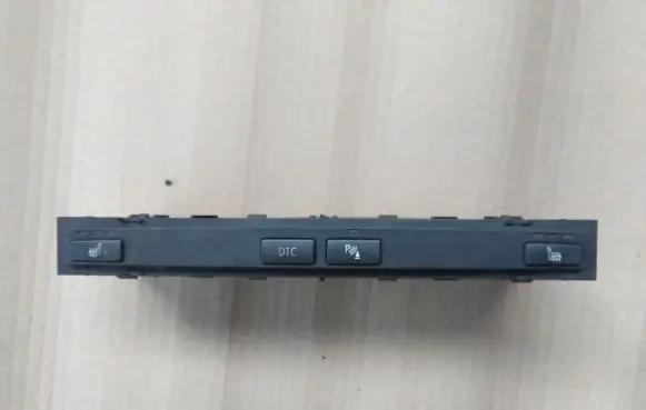 BMW 5 E60 E61 Seat heating switch 6985750