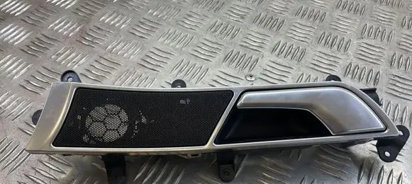 Audi A6 S6 C6 4F Front door interior handle 4F0837019