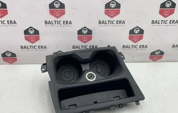 BMW 1 F20 F21 Cup holder front 9227891 162083 5116