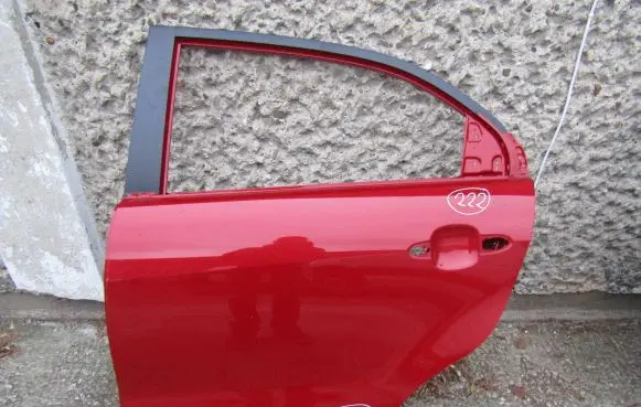 KIA Rio Rear door