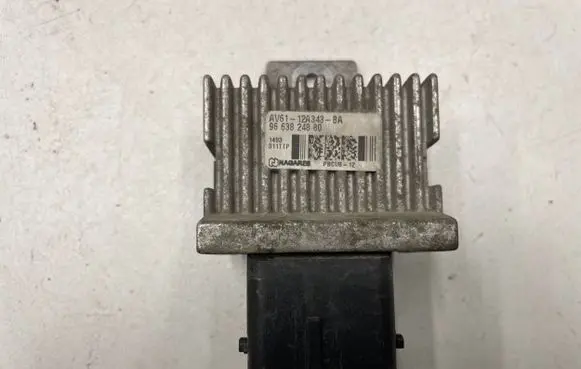 Citroen Berlingo Glow plug pre-heat relay 9663824880 AV6112A343BA