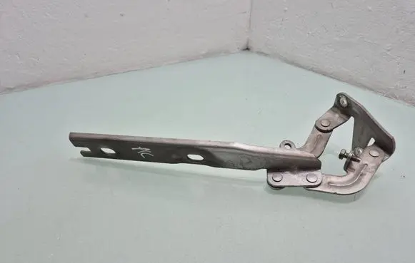 Dodge Journey Engine bonnet/hood hinges 05178241AB