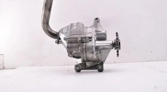 Mercedes-Benz Vito Viano W639 Oil pump 6111810201 A25586461401