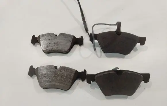 BMW 5 E60 E61 Brake pads (front) 34116763617