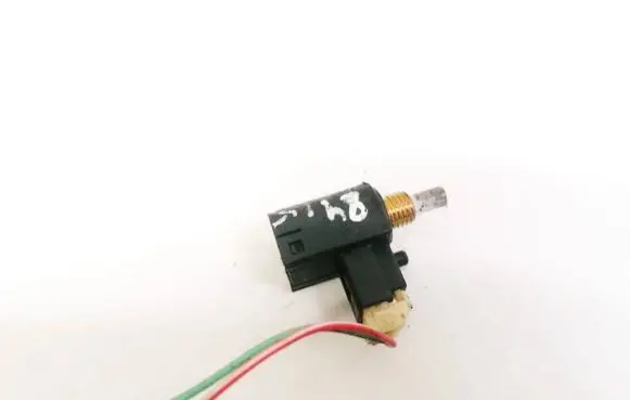 Toyota Avensis T250 Brake pedal sensor switch CV591