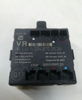 Mercedes-Benz C W204 Door control unit/module A2048200226 A2048702026 000095971