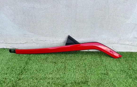 Opel Mokka B Windshield trim 