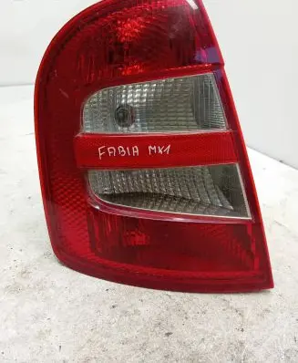 Skoda Fabia Mk1 (6Y) Rear/tail lights 6Y6945111
