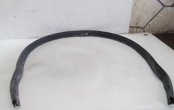 Volkswagen II LT Engine compartment rubber 
