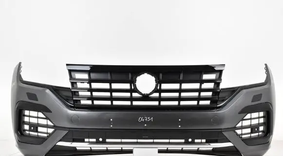 Volkswagen Touareg III Front bumper 760807221