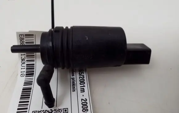 BMW 7 E65 E66 Windscreen/windshield washer pump 8377612