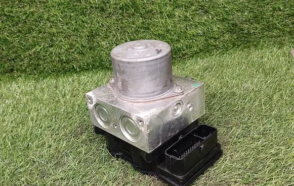 Ford Mondeo MK IV ABS Pump BG912C405AD