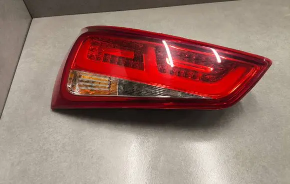 Audi A1 Tailgate rear/tail lights 01043701 8X0945093B