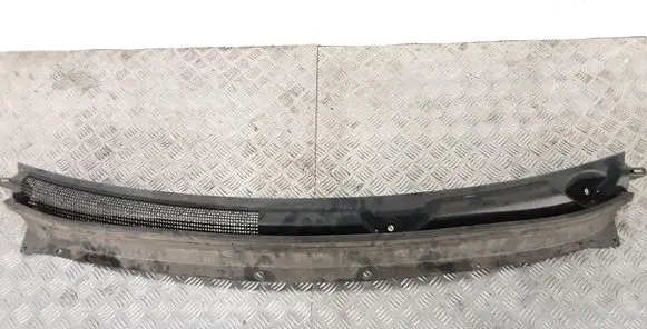 Jeep Cherokee Wiper trim 5069957
