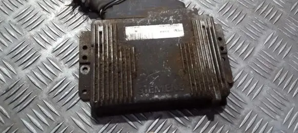 Renault Laguna I Engine control unit/module hom7700105817 7700102295
