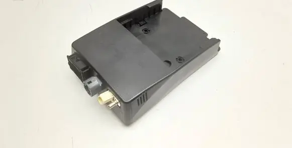 Mercedes-Benz E W212 GPS navigation control unit/module A1728100011