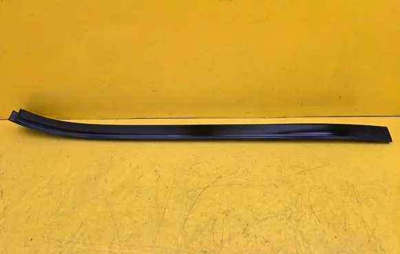 Mercedes-Benz GLC C253 Windshield trim A2536905900