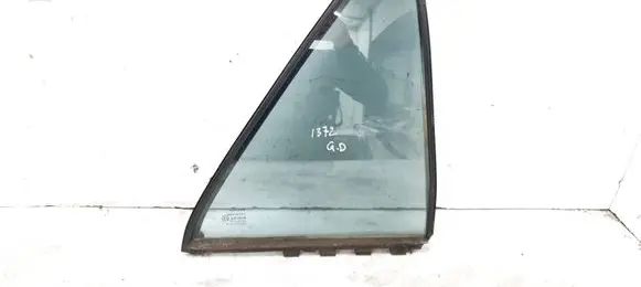 Rear vent window glass
