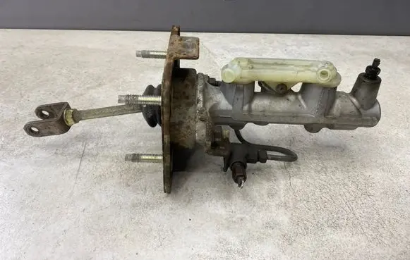 Toyota Prius (XW20) Master brake cylinder G3R4J0817342
