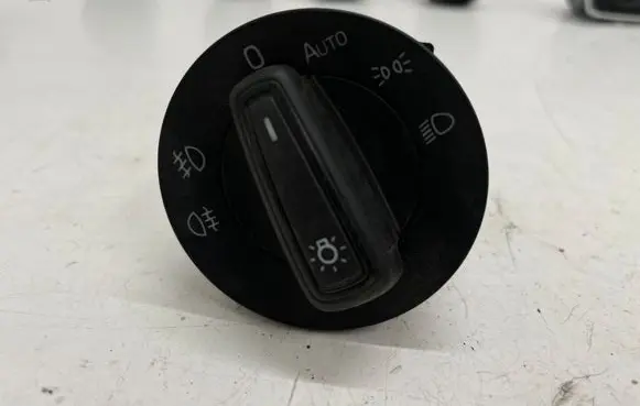 Skoda Octavia Mk3 (5E) Light switch 5E0941431D