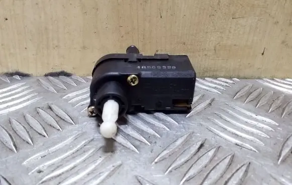Headlight level adjustment motor