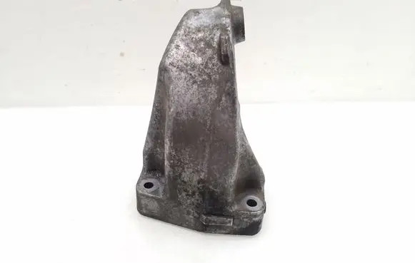 Mercedes-Benz E W212 Engine mounting bracket A6422233304