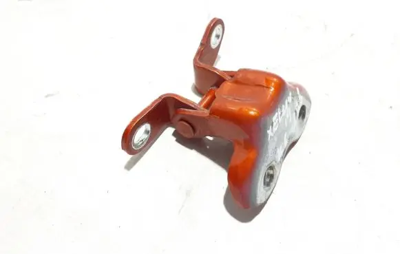 Toyota Hilux (AN120, AN130) Rear door upper hinge 6876002020