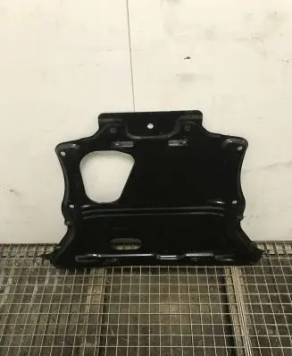 BMW 4 F32 F33 Engine splash shield/under tray
