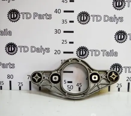 BMW M4 F82 F83 Rear differential/diff mount bracket 2284774