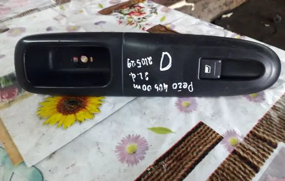 Peugeot 406 Electric window control switch