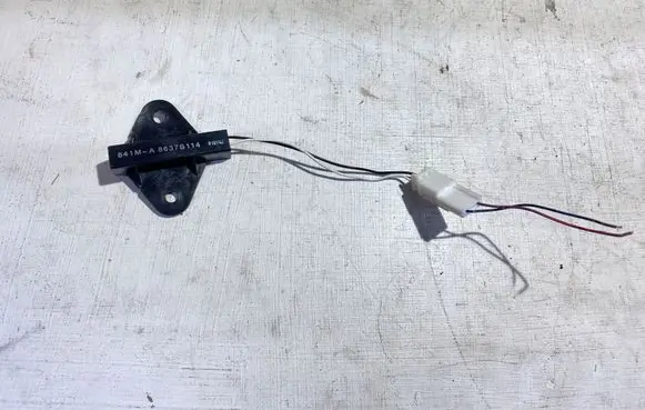 Mitsubishi Outlander Aerial antenna amplifier 8637B114