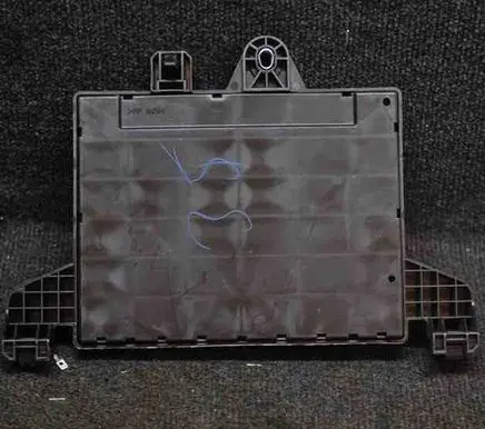 Opel Astra J Central body control module 365927271