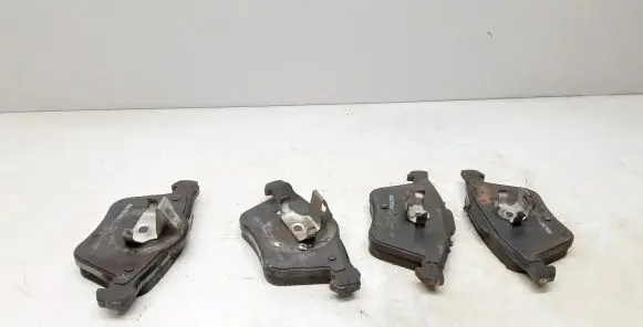 Volvo XC90 Brake pads (front) 