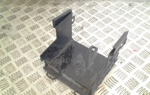 Volkswagen Golf V Battery box tray cover/lid 1K0915336B