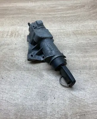 Audi A4 S4 B5 8D Ignition lock 4B0905851C