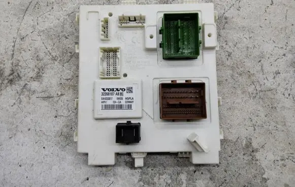 Volvo XC40 Other control units/modules 32268107 19W335 92333017